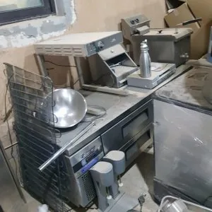 شراء معدات مطاعم مستعملة